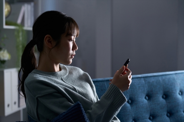 SNSに疲れたけどやめられない人