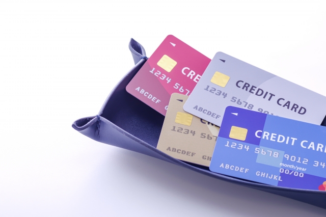 たくさんのクレカ